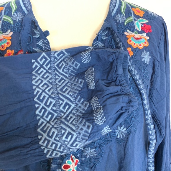 NWT Johnny Was Chelsee Blouse Embroidered Blue - Picture 3 of 8